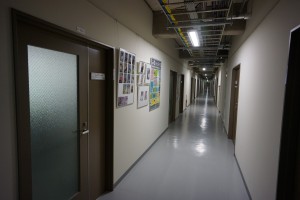 研究室前の廊下
